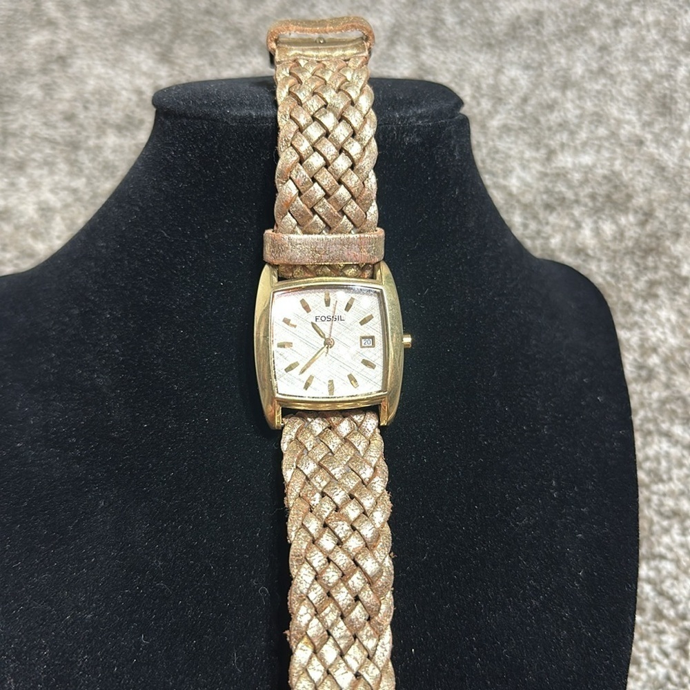 Vintage Fossil watch stainless steel gold color braided band date and time Y2K - Picture 3 of 10